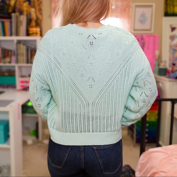 Sweater - Picture 4 of 4